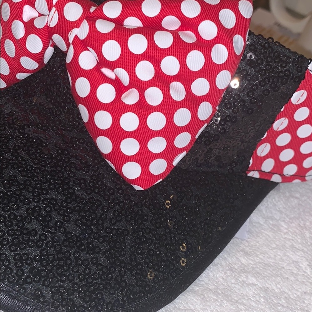 Minnie Mouse Visor - Picture 5 of 5